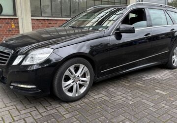 Mercedes-Benz E 300 179.789 km 9.900 &euro; Köln 51103
