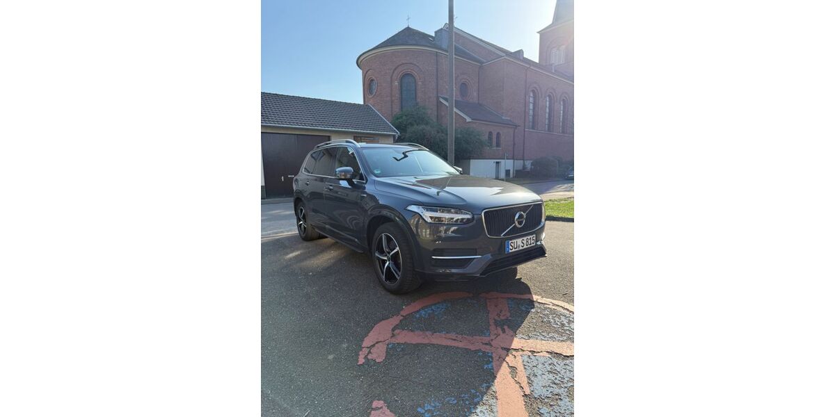 Volvo XC90 189.000 km 21.200 &euro; Bornheim 53332