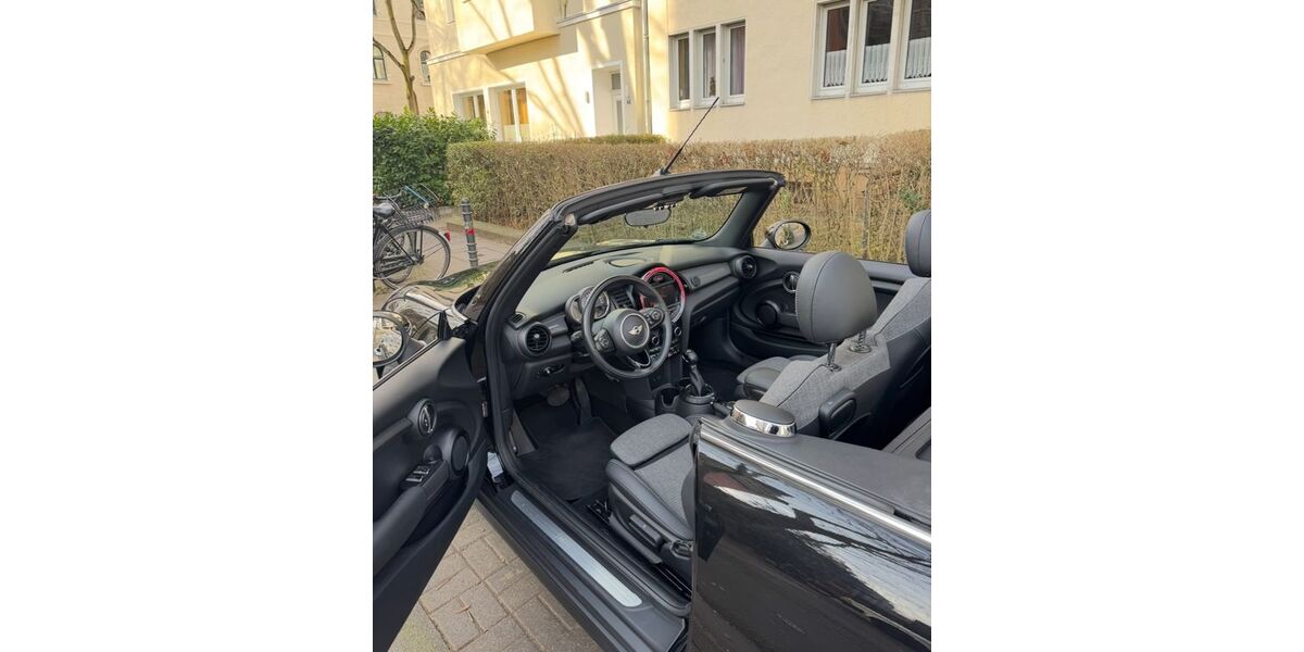 Mini Cooper Cabrio 71.000 km 18.300 &euro; Köln 50823