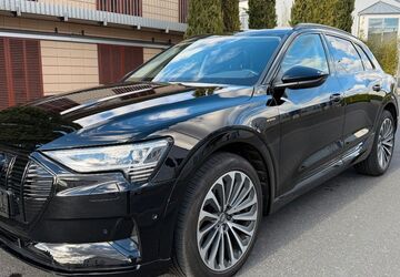 Audi e-tron 89.425 km 27.790 &euro; Lohmar bei Köln 53797