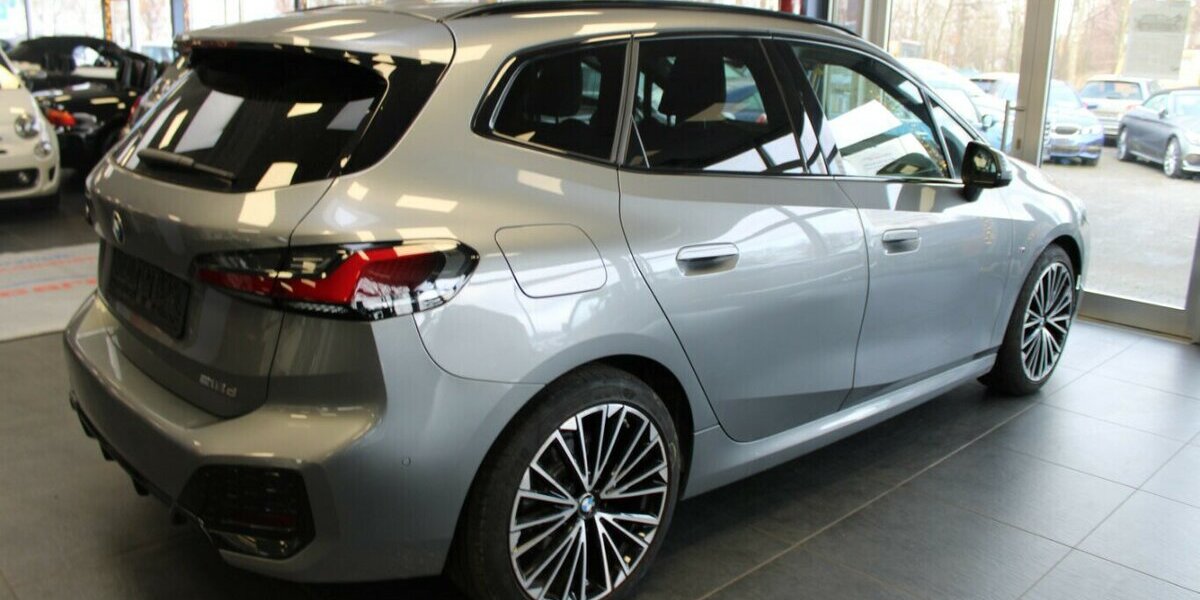 BMW 218 Active Tourer Aut. - M SPORT - Leder - Panoram 53.725 km 28.980 &euro; Euskirchen 53881