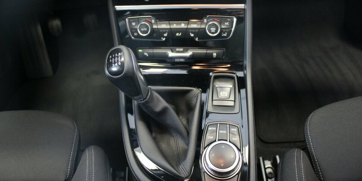 BMW 218 Gran Tourer Advantage - Navi - Kamera - 98.770 km 15.980 &euro; Euskirchen 53881