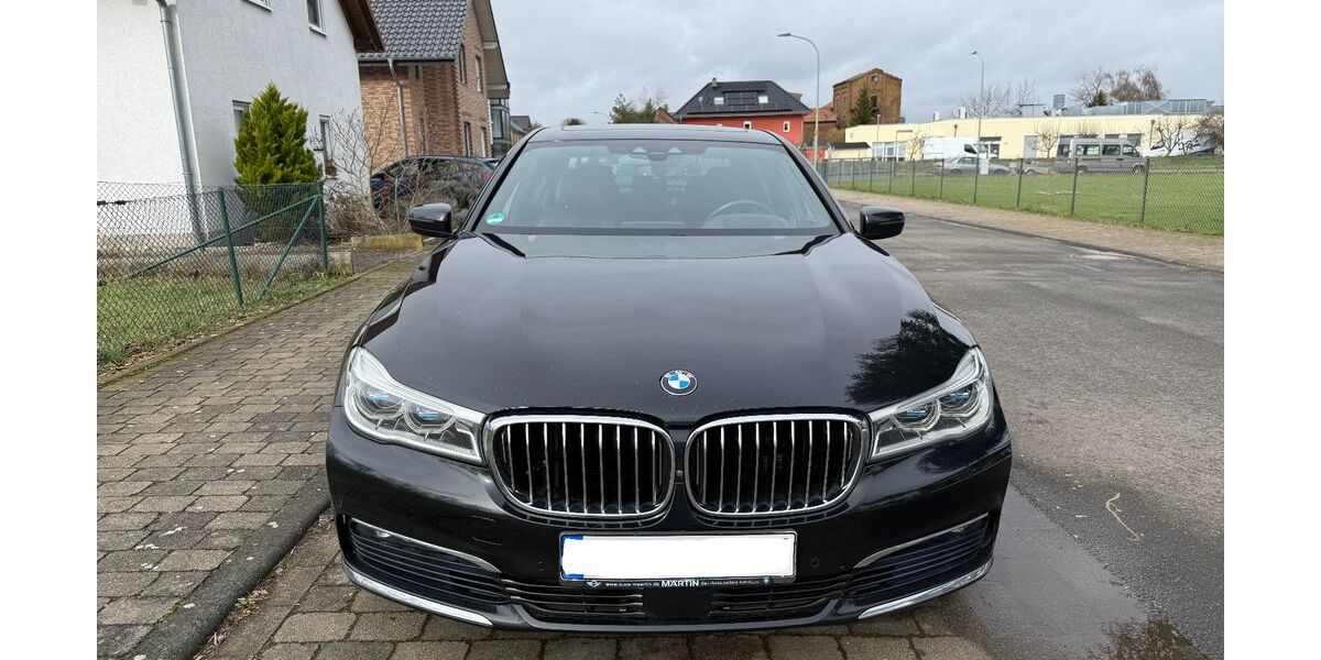 BMW 740 143.602 km 27.350 &euro; Overath 51491