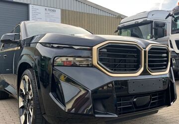 BMW XM 4.980 km 143.890 &euro; Euskirchen 53881