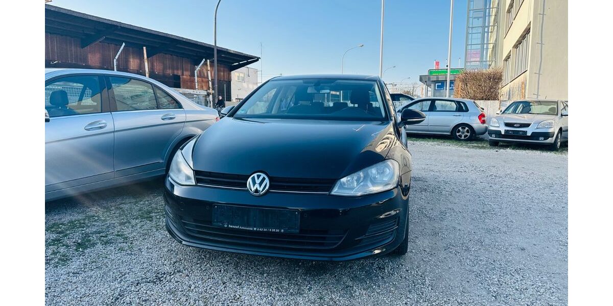 VW Golf 213.753 km 6.300 &euro; Bonn Beuel 53227