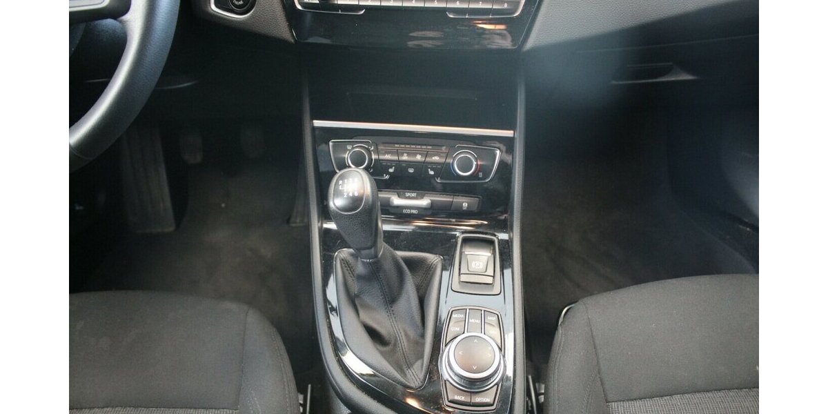 BMW 216 216i Active Tourer - Navi - SHZ - PDC - 1.HAND 61.830 km 15.480 &euro; Euskirchen 53881