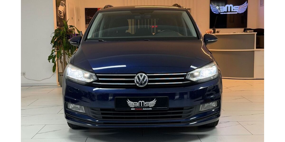 VW Touran 184.343 km 10.975 &euro; Sinzig 53489