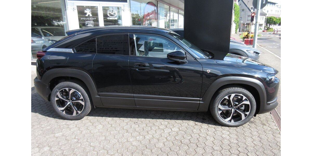 Mazda MX-30 3.664 km 25.999 &euro; Bergisch Gladbach 51465