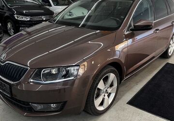 Skoda Octavia 125.000 km 10.990 &euro; Much 53804
