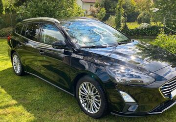 Ford Focus 79.000 km 14.200 &euro; Köln 50670