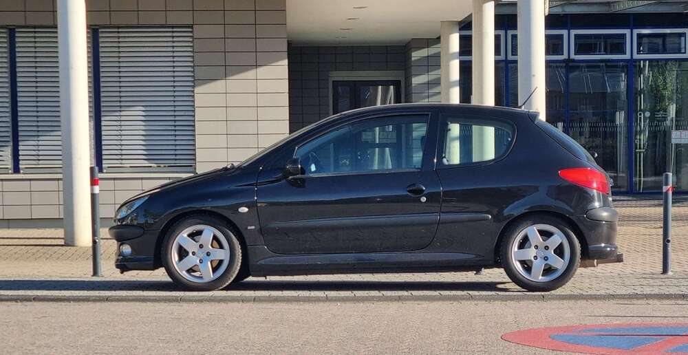 Peugeot 206 79.000 km 7.999 &euro; Sankt Augustin 53757