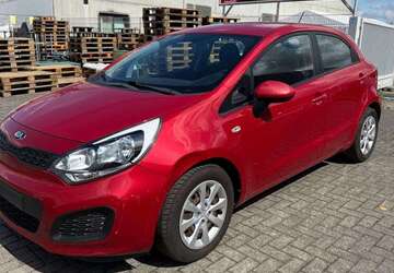 Kia Rio 198.000 km 2.999 &euro; Euskirchen 53879
