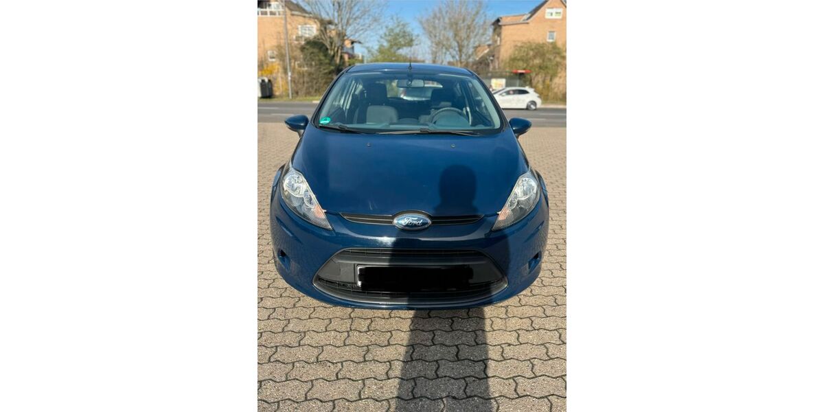 Ford Fiesta 100.000 km 2.390 &euro; Köl 50735