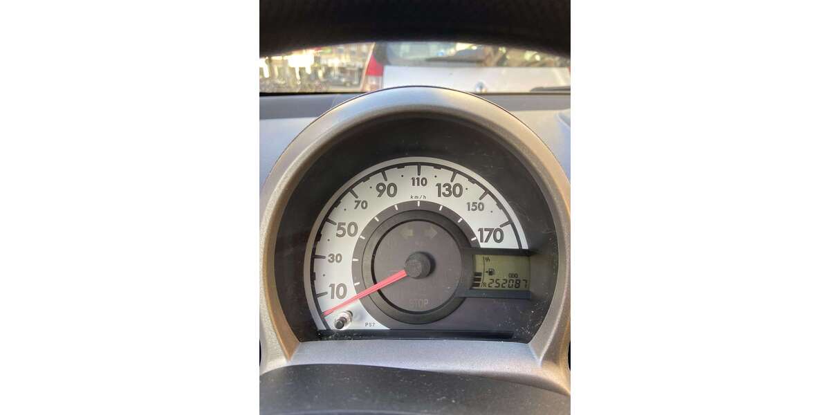 Toyota Aygo 252.000 km 1.200 &euro; Köln 50676