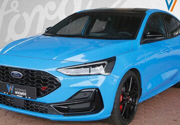 Ford Focus 4.800 km 38.490 &euro; Troisdorf 53844