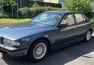 BMW 740 290.000 km 5.900 &euro; Hennef 53773