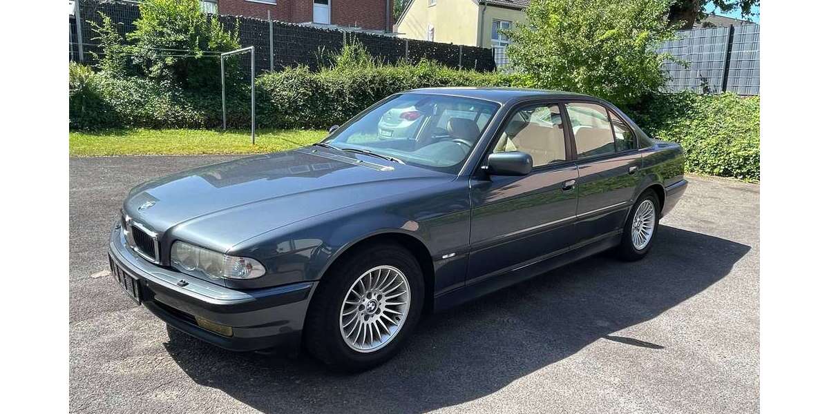 BMW 740 290.000 km 5.900 &euro; Hennef 53773