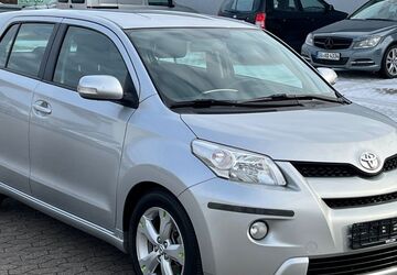 Toyota Urban Cruiser 72.400 km 8.950 &euro; Bornheim 53332