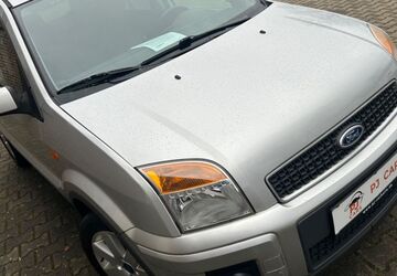 Ford Fusion 65.742 km 4.690 &euro; Köln 51069