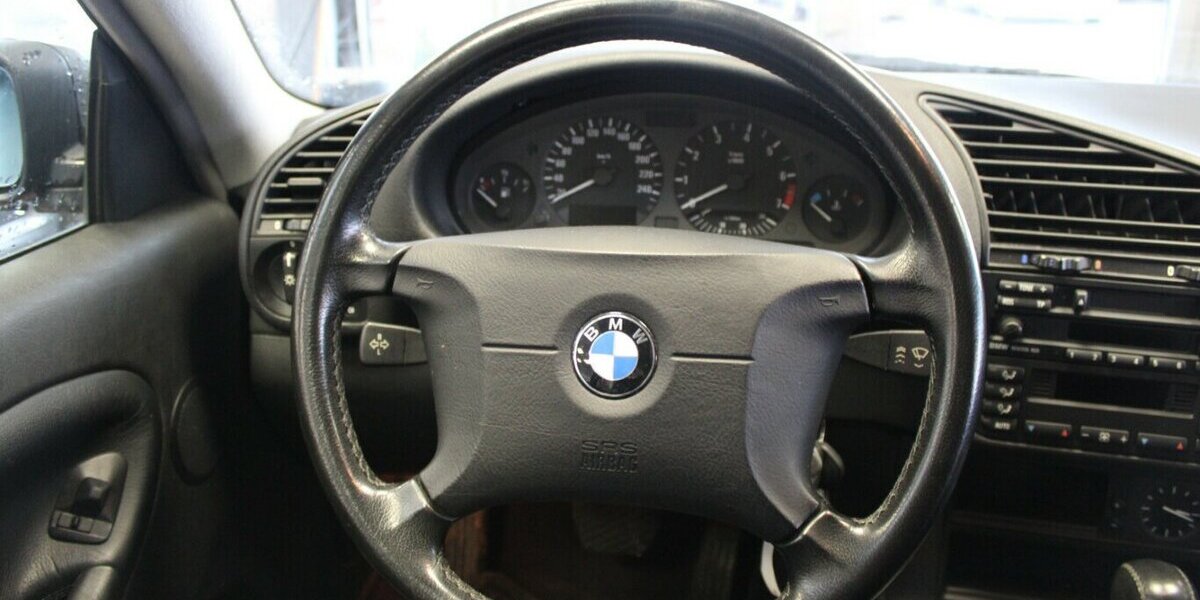 BMW 320 320i Aut. - TÜV 02/28 - 3-Türig - SHZ - Klima 123.084 km 9.980 &euro; Euskirchen 53881