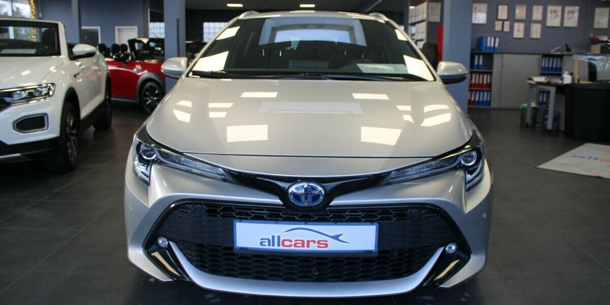 Toyota Corolla 2.0 Touring Sports Hybrid Team Deutschland 77.720 km 22.980 &euro; Euskirchen 53881
