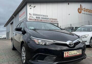 Toyota Auris 75.500 km 11.499 &euro; Rheinbach 53359