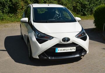 Toyota Aygo (X) 99.879 km 9.299 &euro; KÖLN 51109