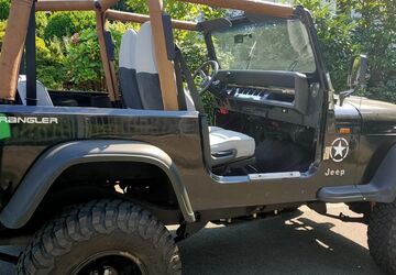 Jeep Andere 123.000 km 19.500 &euro; Bonn 53229