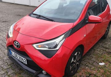 Toyota Aygo (X) 43.941 km 10.300 &euro; Köln 51103