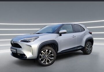 Toyota Yaris Cross 9.499 km 27.490 &euro; Rheinbach 53359