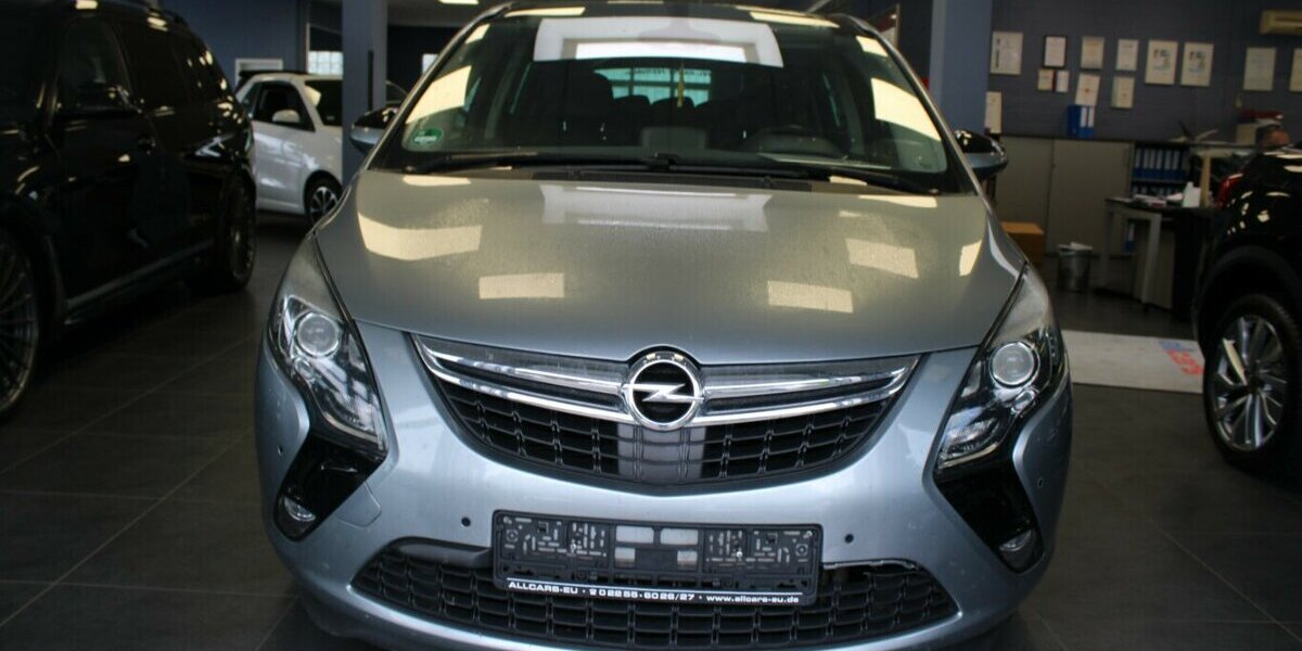Opel Zafira Tourer 1.4 Turbo - 7-Sitzer - Panorama - AH 131.709 km 9.980 &euro; Euskirchen 53881