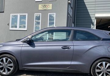 Hyundai i20 100.000 km 7.490 &euro; Euskirchen 53881