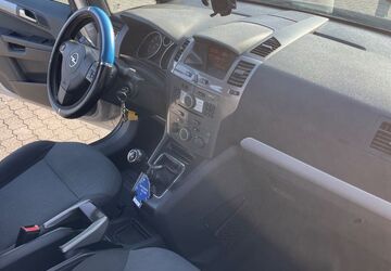 Opel Zafira 200.000 km 2.250 &euro; Bonn 53173
