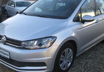 VW Touran 142.000 km 12.980 &euro; Hürth bei Köln 50354