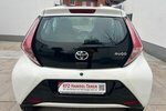 Toyota Aygo (X) 1,0-l-VVT-i x-play touch 94.000 km 6.690 &euro; Troisdorf 53844