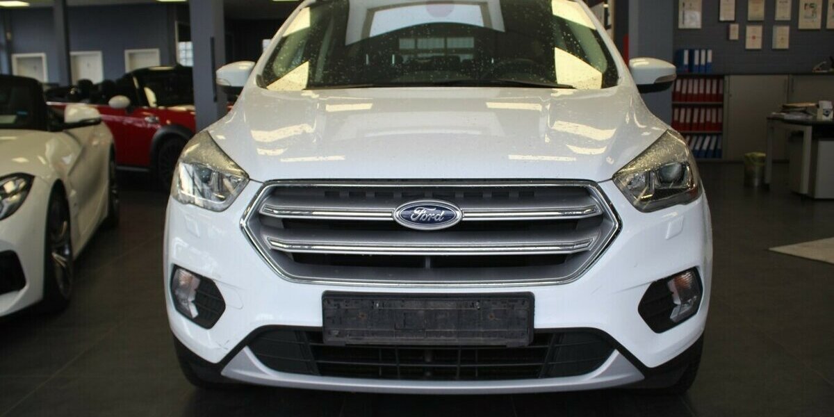 Ford Kuga 1.5 EcoBoost 2x4 ST-Line 105.030 km 13.980 &euro; Euskirchen 53881