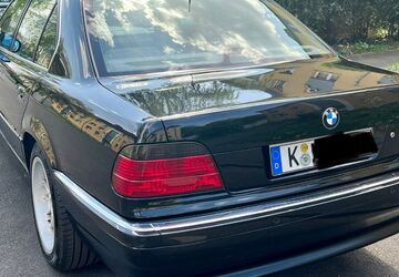 BMW 740 225.000 km 11.499 &euro; Köln 51063