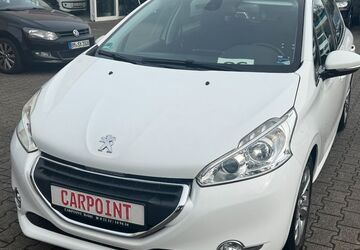 Peugeot 208 110.800 km 9.450 &euro; Brühl 50321
