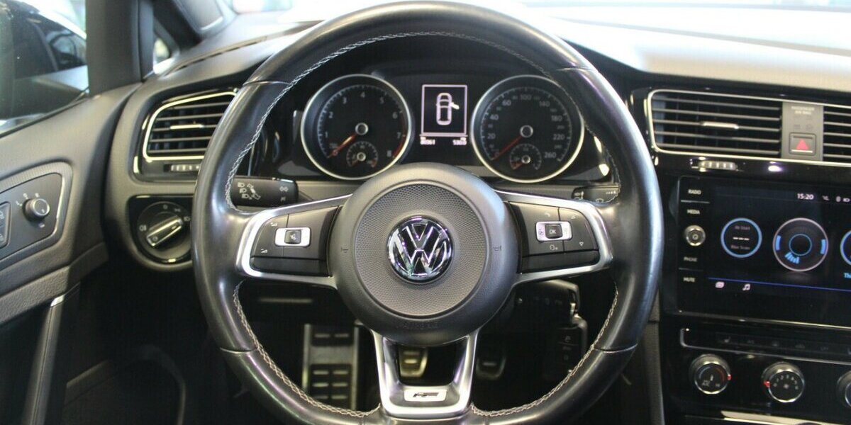 VW Golf 1.4 TSI BMT R-Line - 8-Fach - 80.361 km 14.980 &euro; Euskirchen 53881