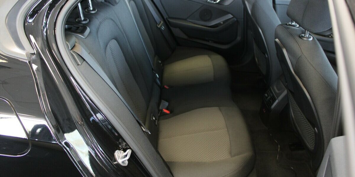 BMW 118 118d Advantage 71.030 km 20.980 &euro; Euskirchen 53881