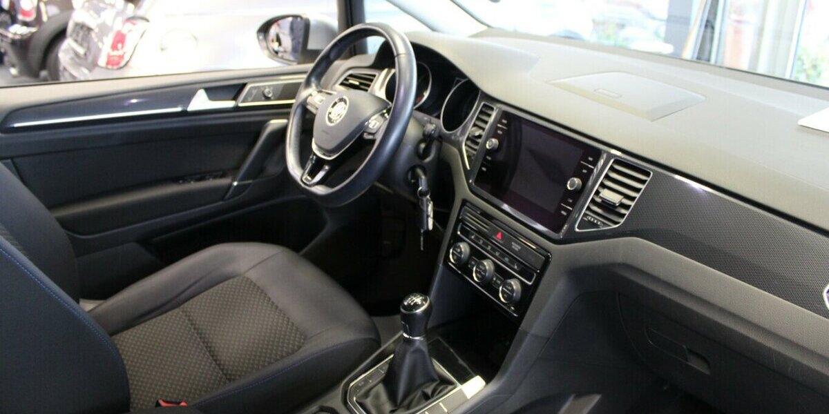 VW Golf Sportsvan 1.5 TSI ACT OPF United 86.810 km 17.980 &euro; Euskirchen 53881