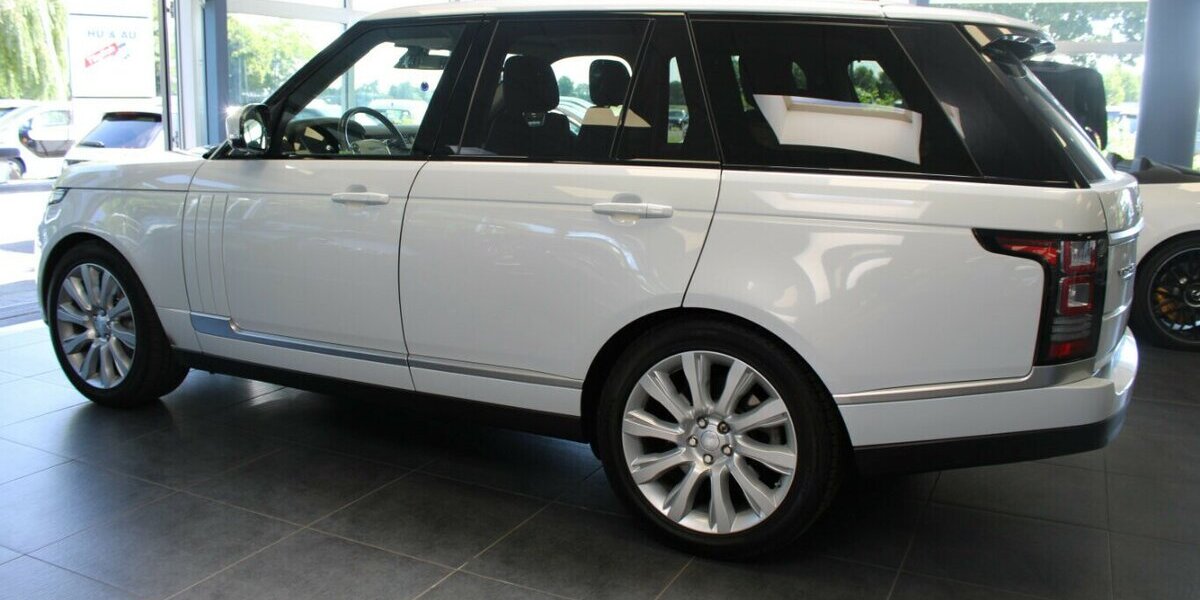Land Rover Range Rover 4.4 SDV8 Vogue 182.940 km 27.980 &euro; Euskirchen 53881