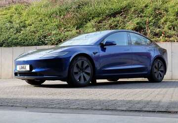 Tesla Model 3 24.981 km 42.180 &euro; Köln 50996