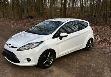 Ford Fiesta 132.800 km 4.300 &euro; Brühl 50321