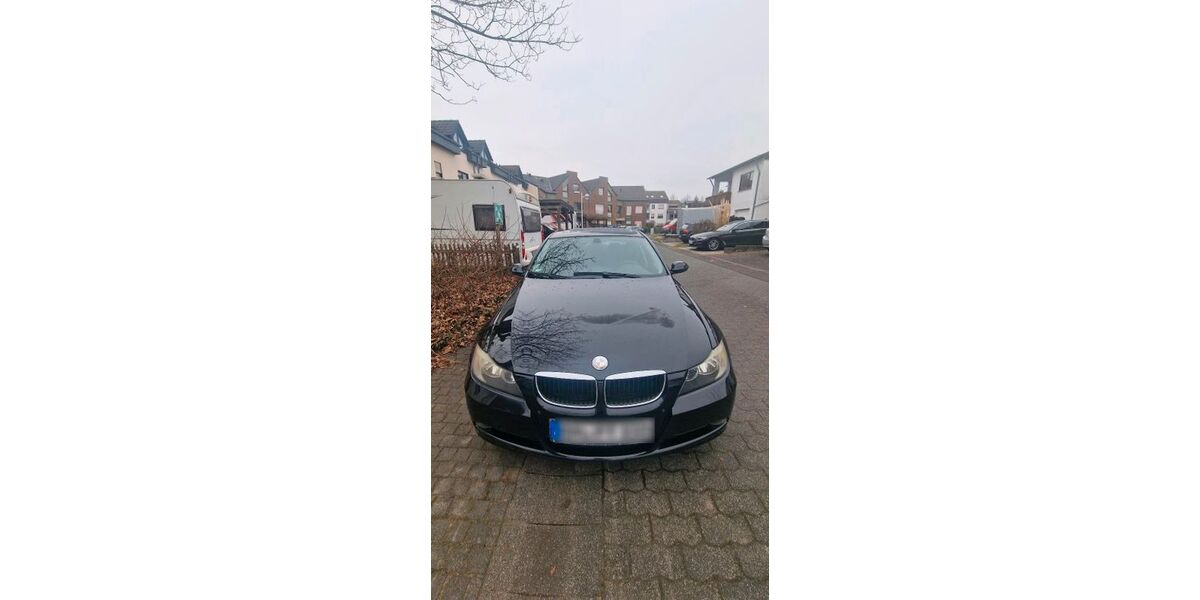 BMW 320 198.000 km 5.100 &euro; Bonn 53125