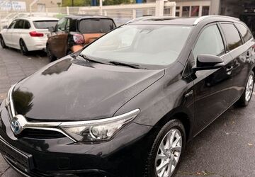 Toyota Auris Touring Sports 150.000 km 11.200 &euro; Köln 51109