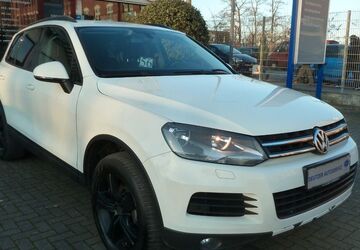 VW Touareg 243.955 km 7.890 &euro; Köln 51063