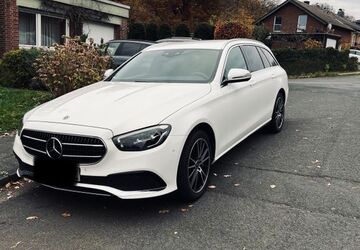 Mercedes-Benz E 300 58.000 km 34.000 &euro; Bergisch Gladbach 51429