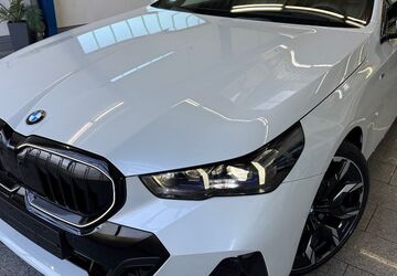 BMW 540 17.993 km 72.990 &euro; Köln 50829