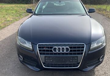 Audi A5 105.000 km 10.500 &euro; Köln/Poll 51105